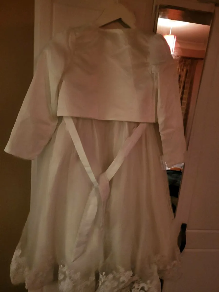 Flower girl dress and communion dress - Image 2