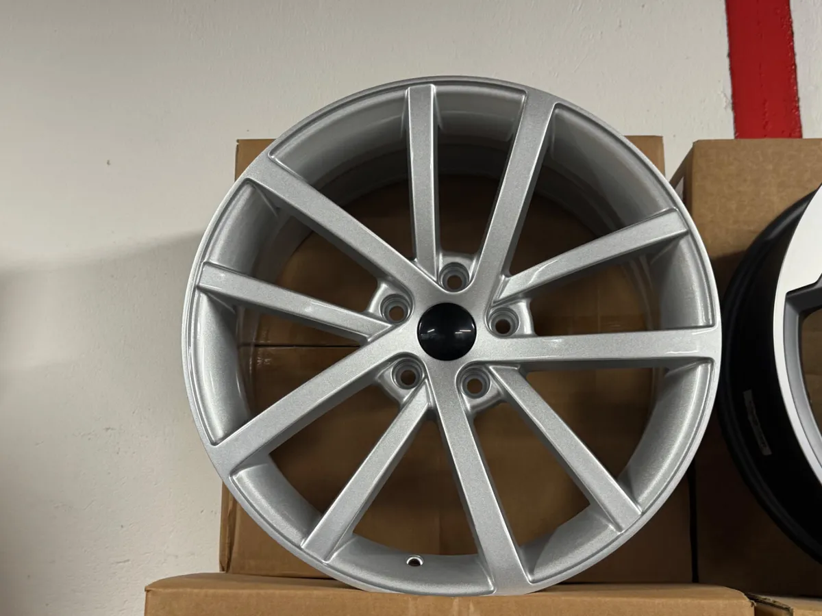 18” Vancouver 5x112 alloys & tyres