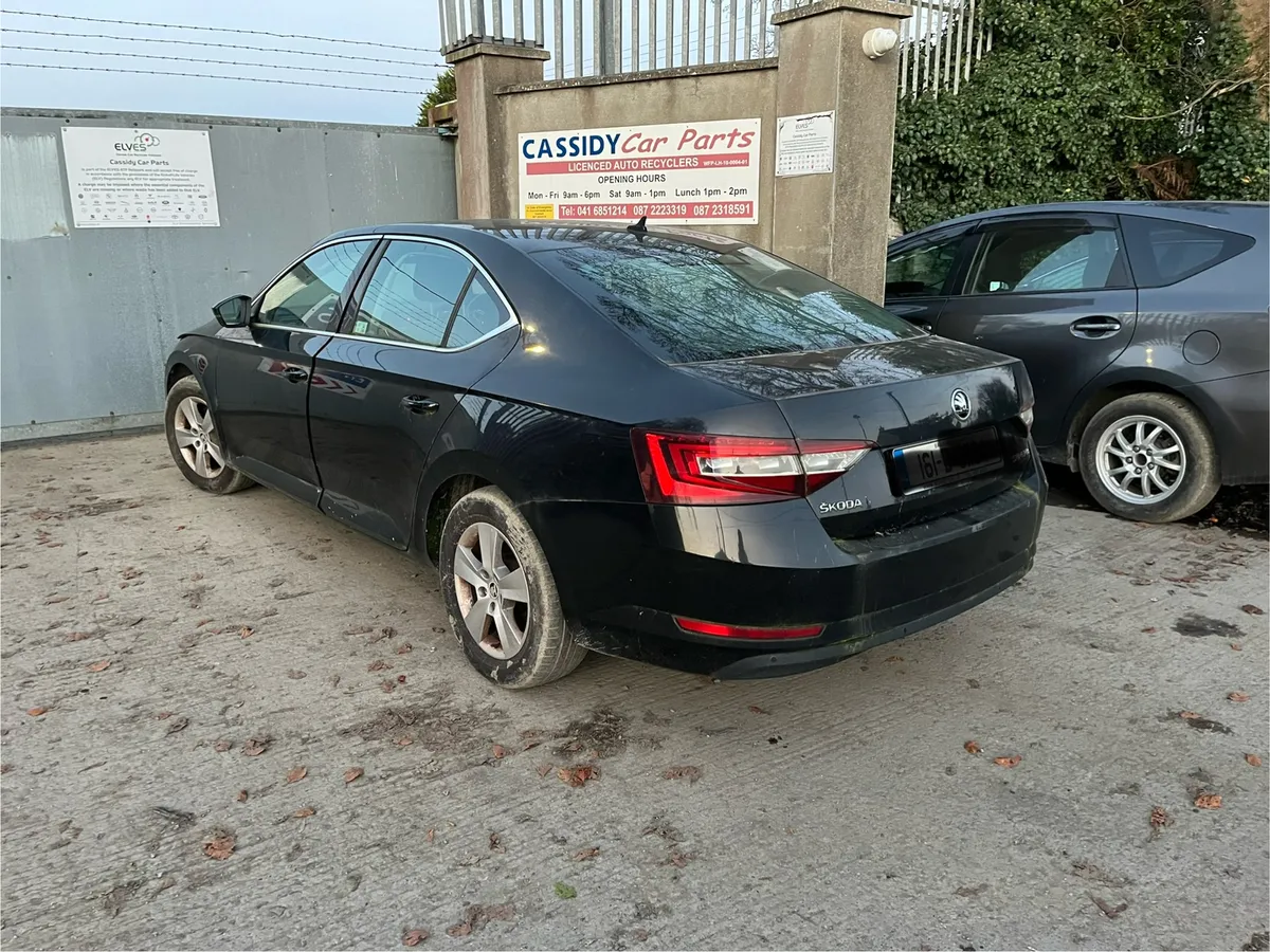 For Parts 2016 Skoda Superb 1.6 diesel - Image 4