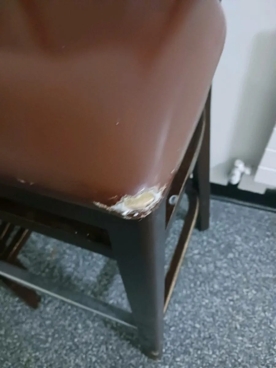 Breakfast stools - Image 3