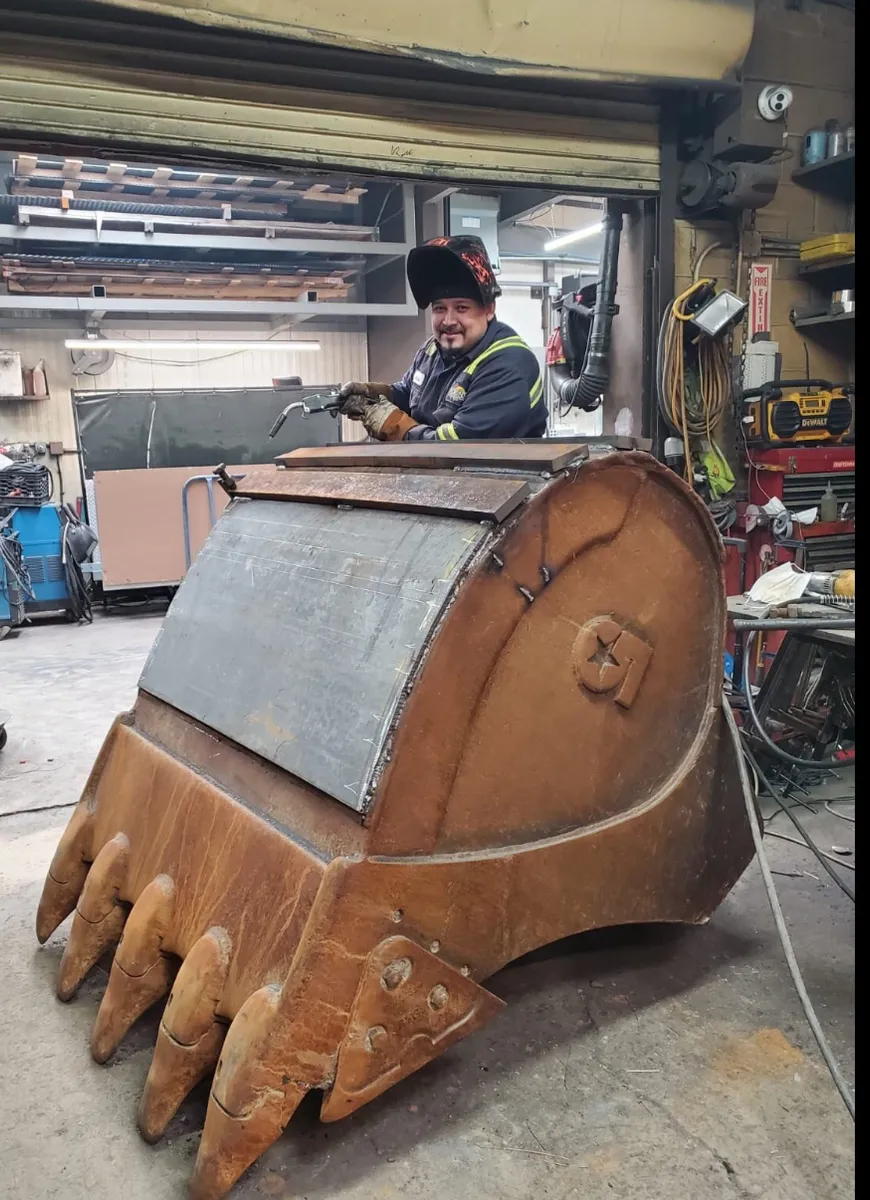 Bucket Reconditioning Service - Image 3