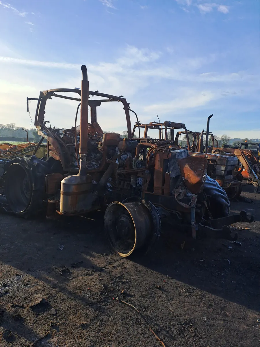 New Holland - Image 1