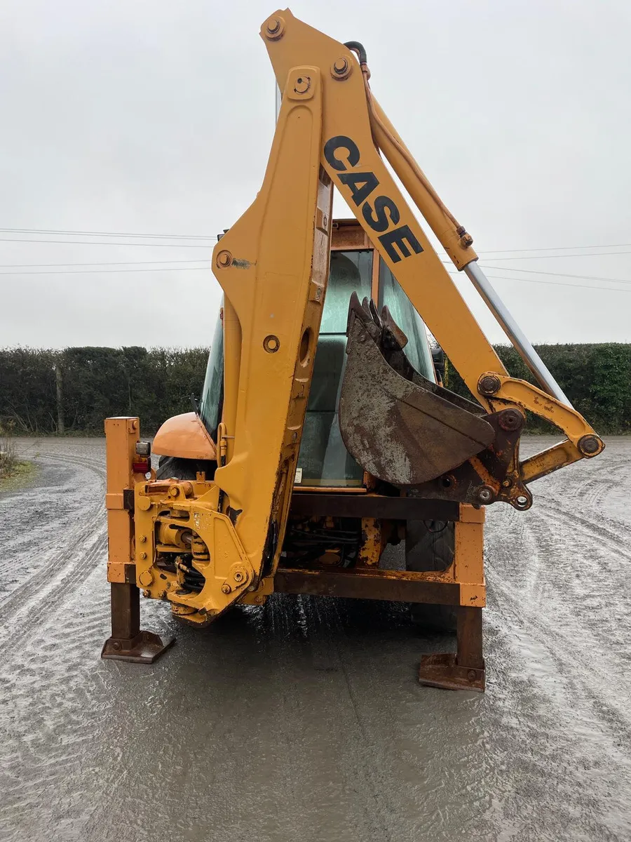 Case 580SK Digger Loader - Image 2