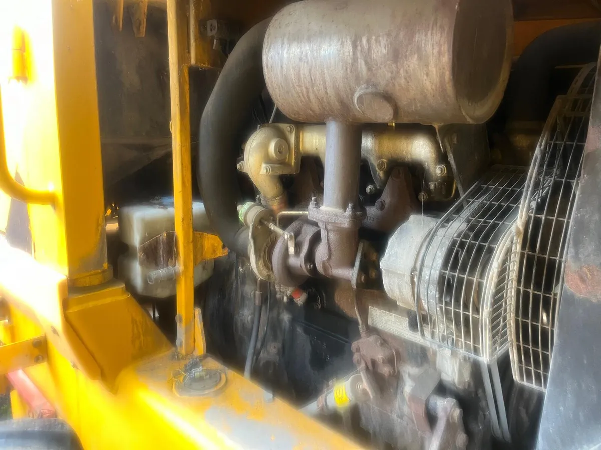 JCB 411's  (4 of) - Image 4