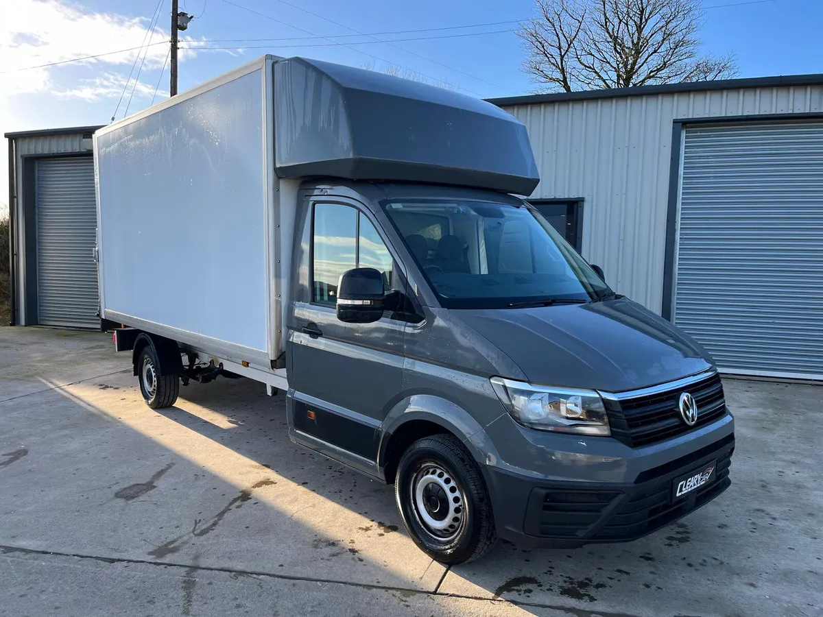 2019 Volkswagen Crafter Luton with Tail-lift RWD - Image 1