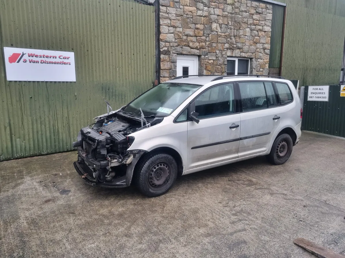 2012 Volkswagen touran 1.6 tdi for dismantling