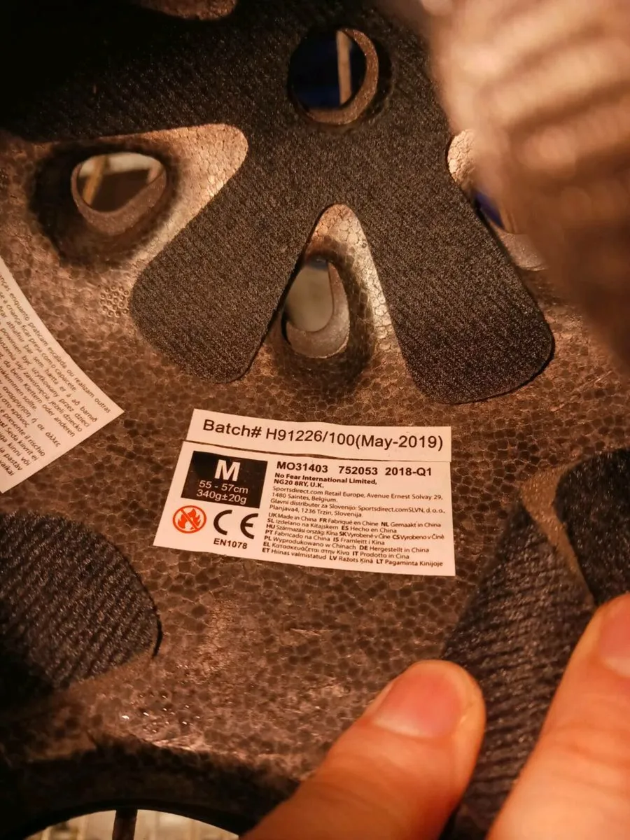 Bicycle helmet - Image 3