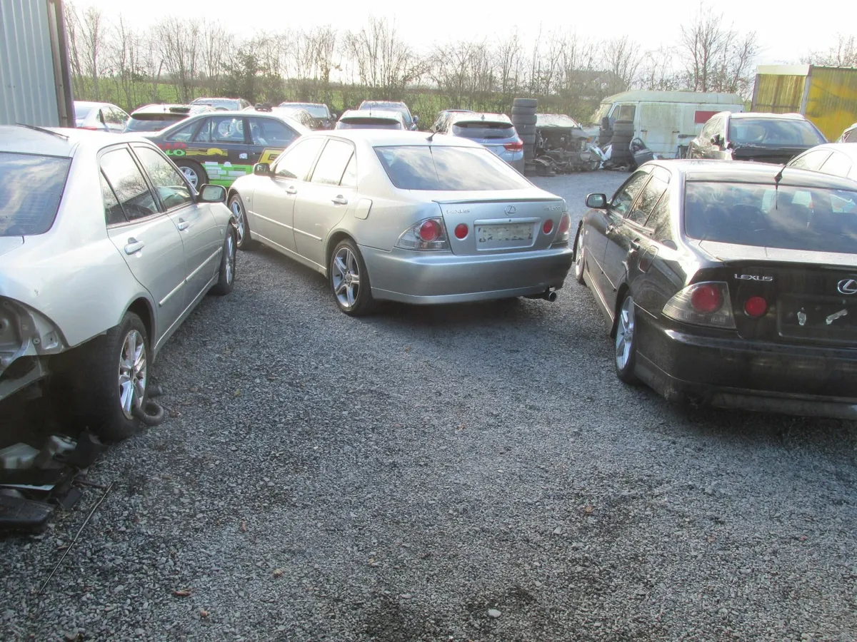 lexus is220d breaking also is200 - Image 3