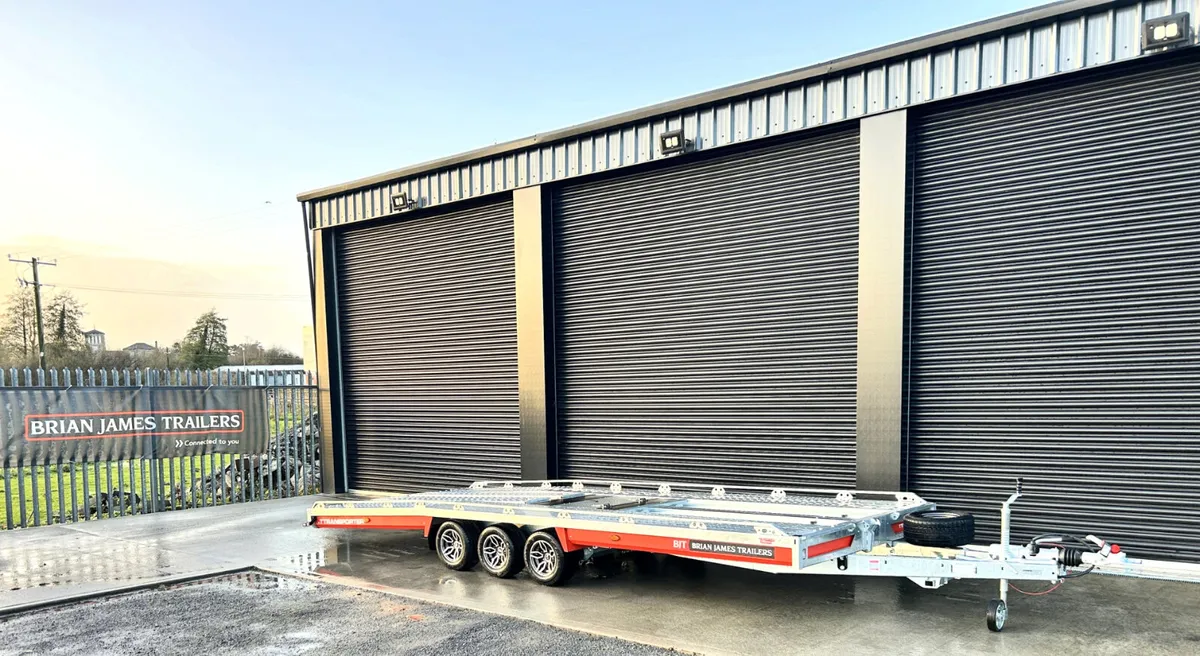 Brian James T Transporter 5.5m - Image 1