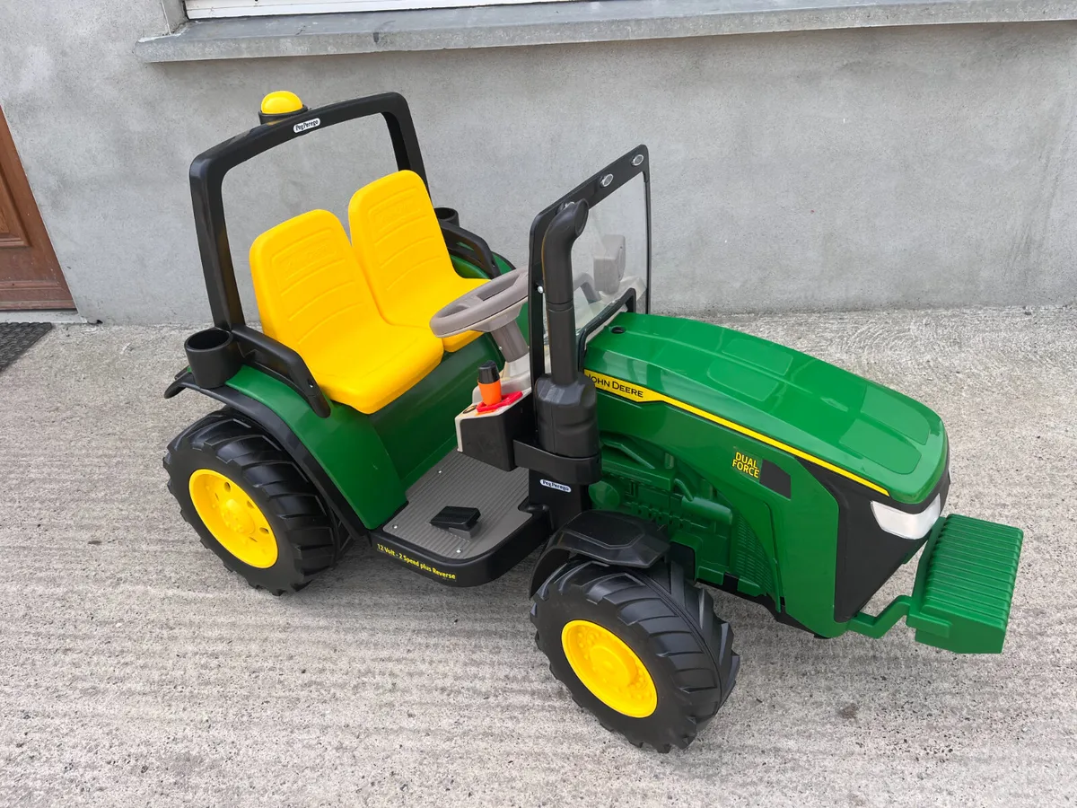 Peg-Perego John Deere Dual Force Electric Tractor - Image 2