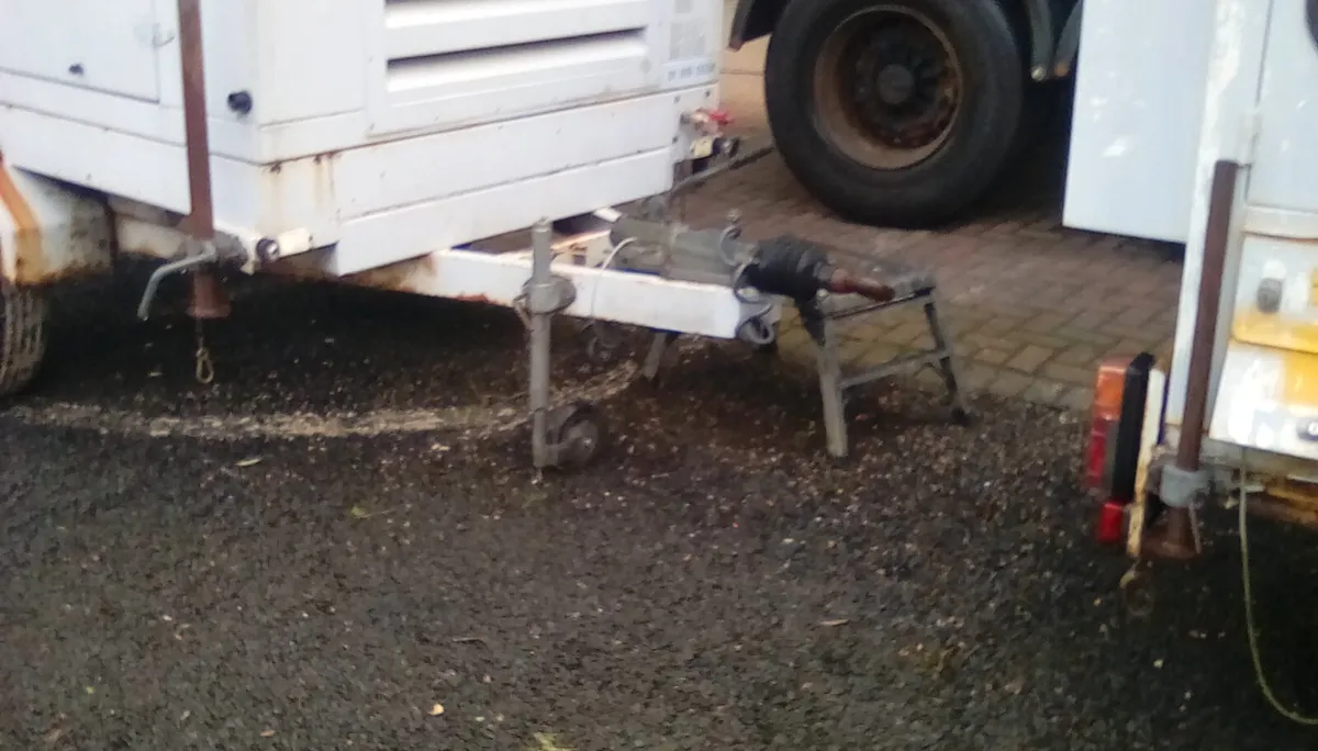 GENERATOR 31 kva 233 hours  X,BT MOBILE - Image 2