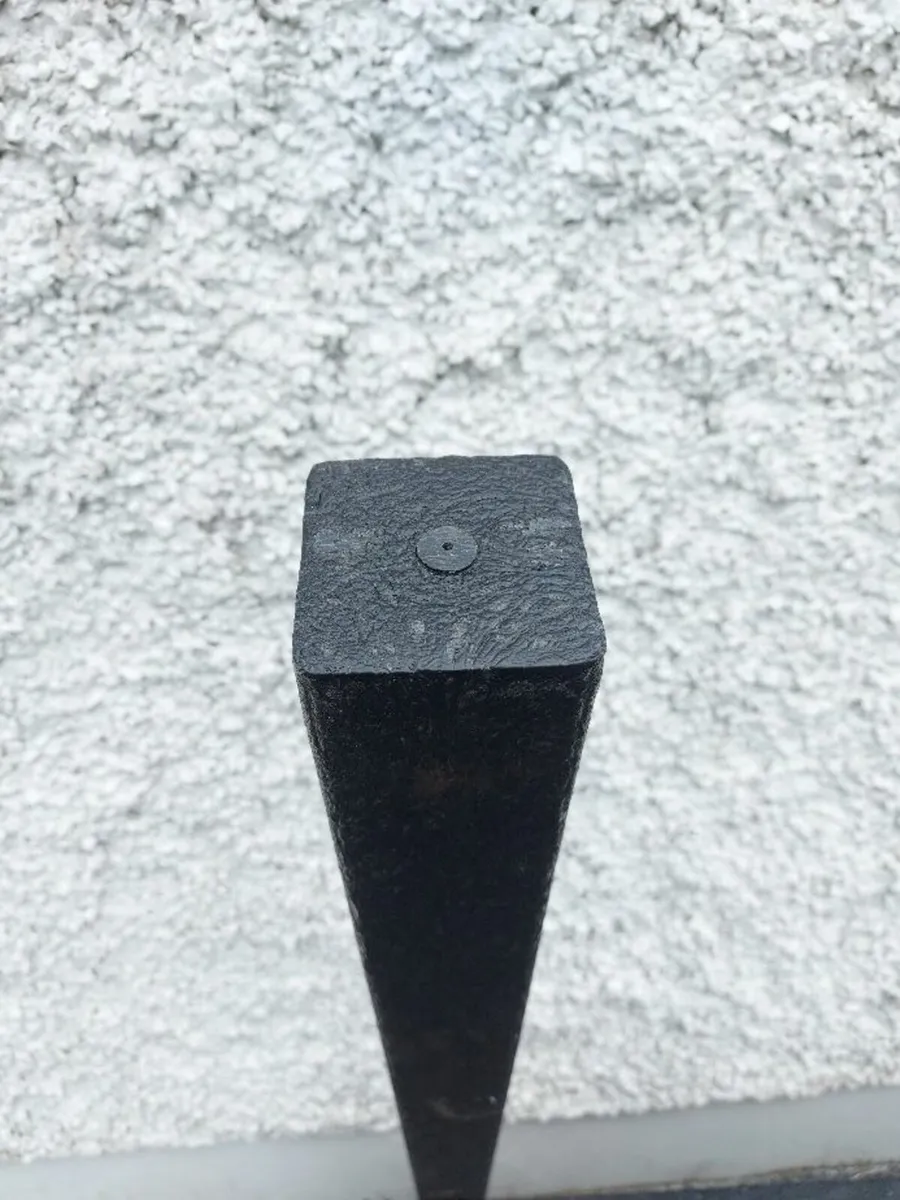 Plastic Fencing Posts / Stakes - Image 2