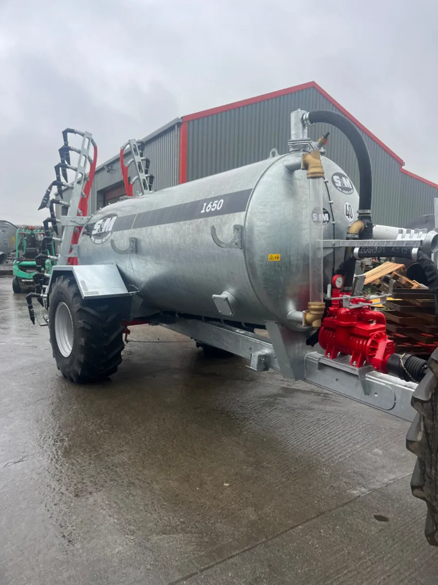 S&M slurry tanks - Image 1