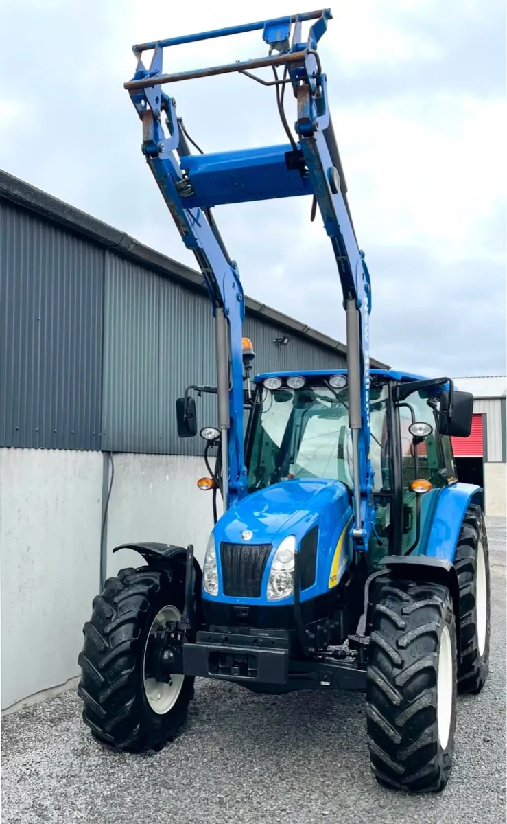 NEW HOLLAND T5070 c/w NH Loader - Image 4