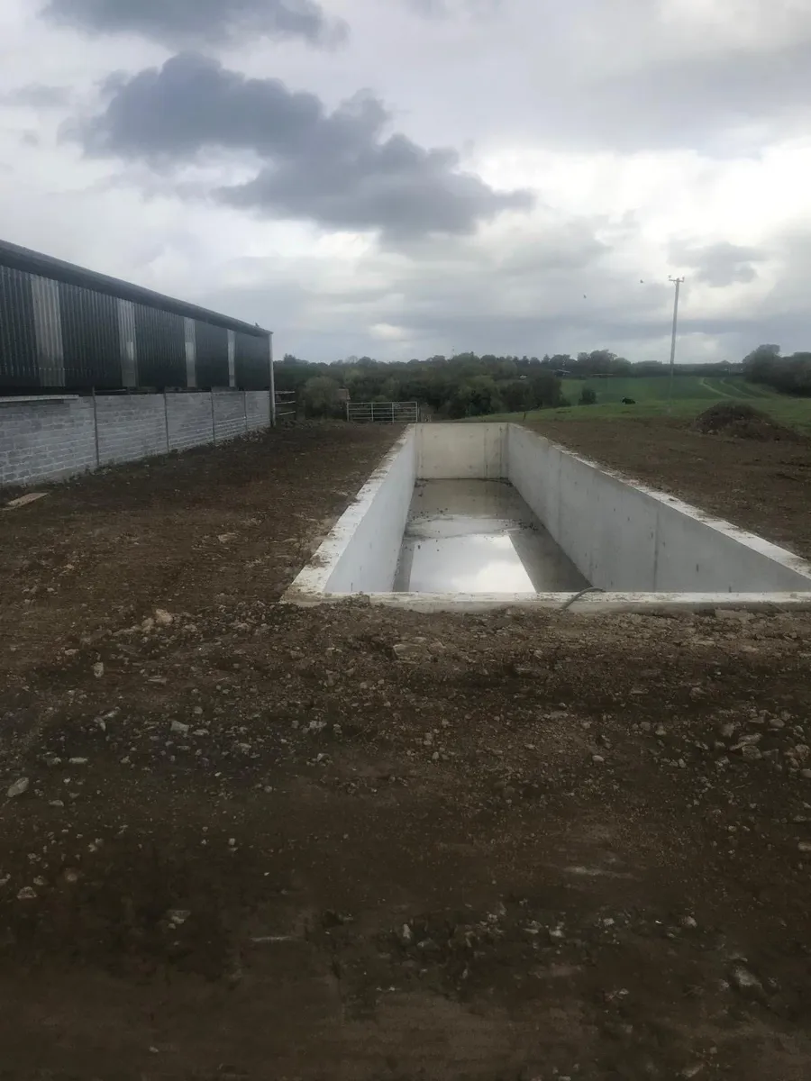 3ton to 13 ton diggers, tractors and trailers - Image 4