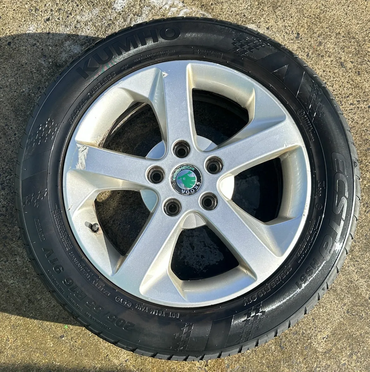 SKODA OCTAVIA 16" GENUINE ALLOY WHEELS - Image 2