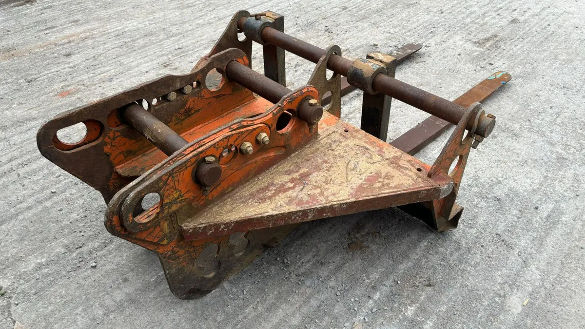 Pallet Forks 65mm Pins - Image 2