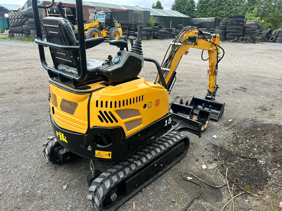 RJK 1.5 excavator - Image 2