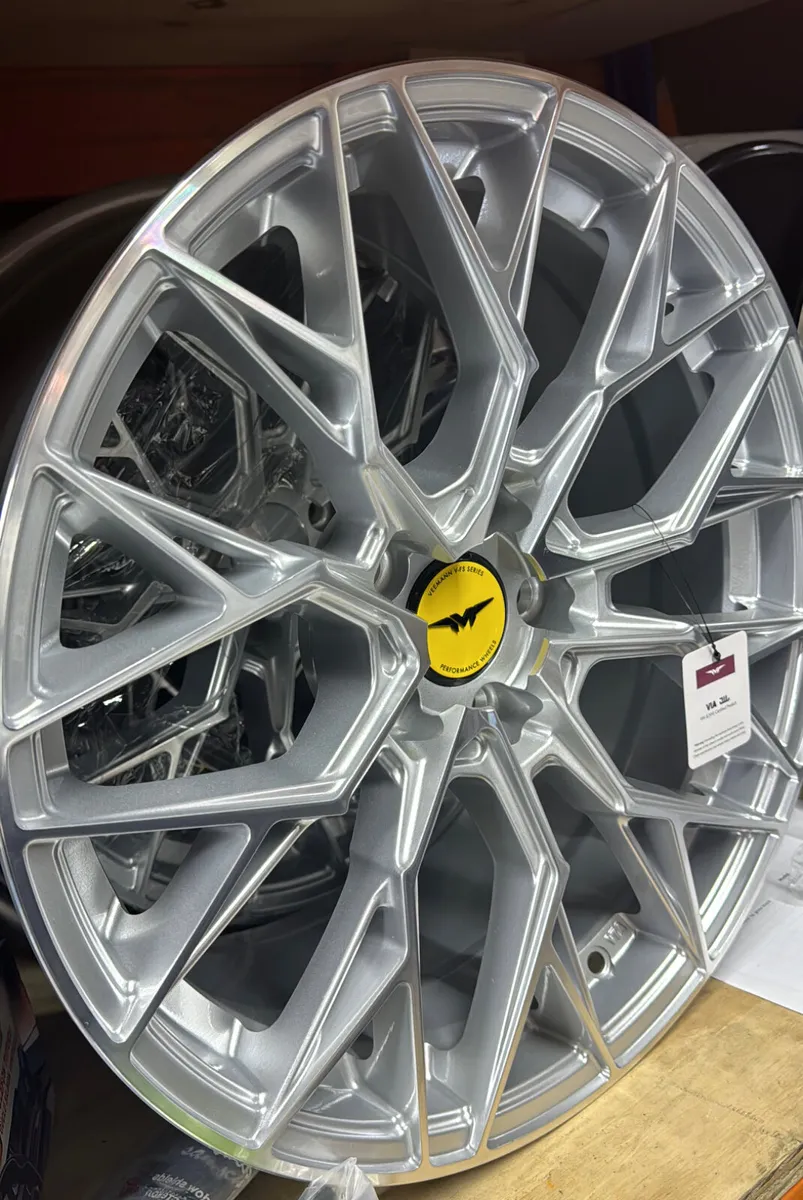 18” veemann 9” concave all round 5x112