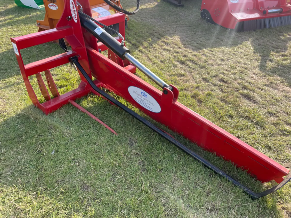 New Dowd Bale splitters - Image 2