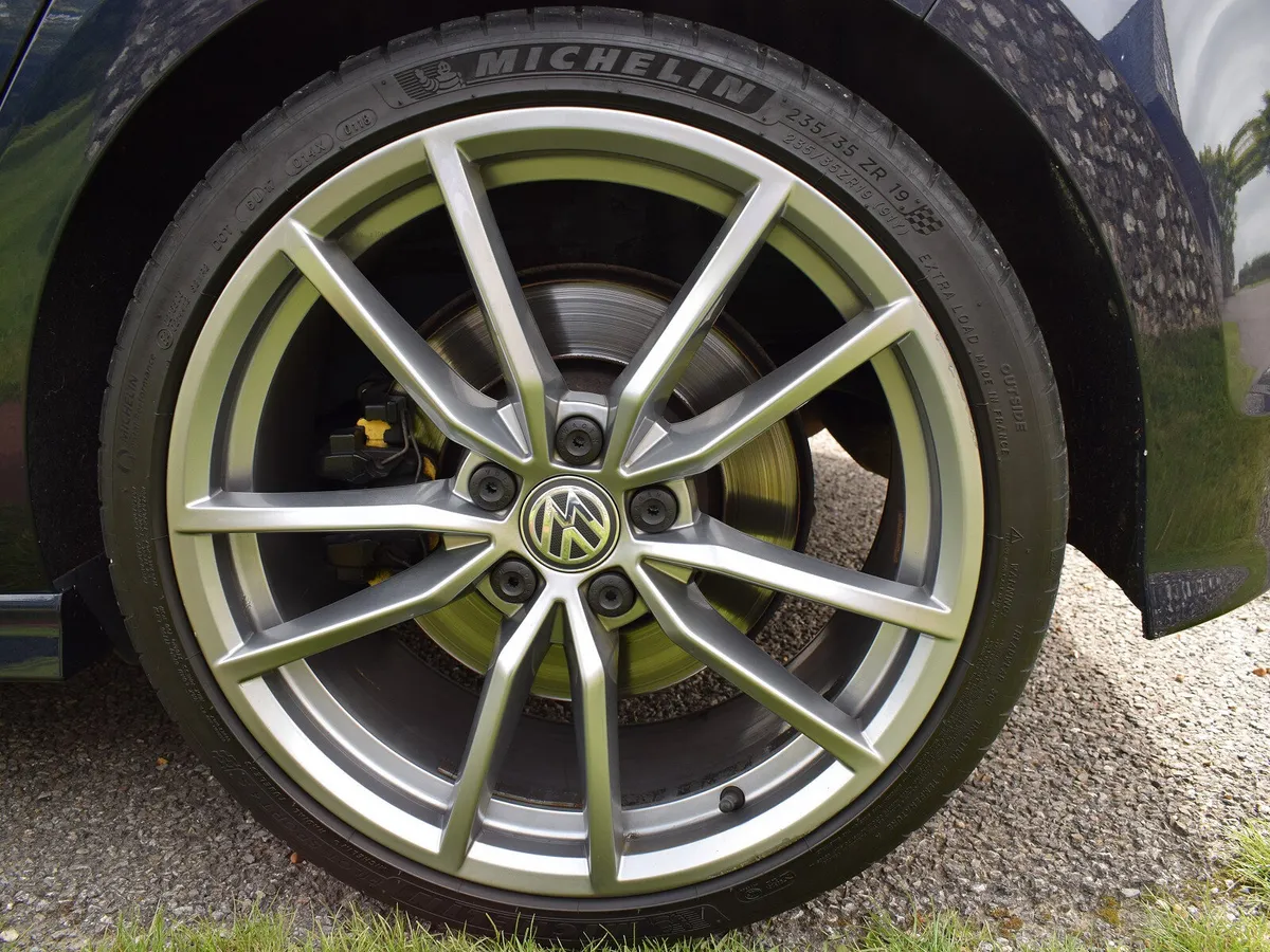 VW Golf Pretoria alloys - Image 2