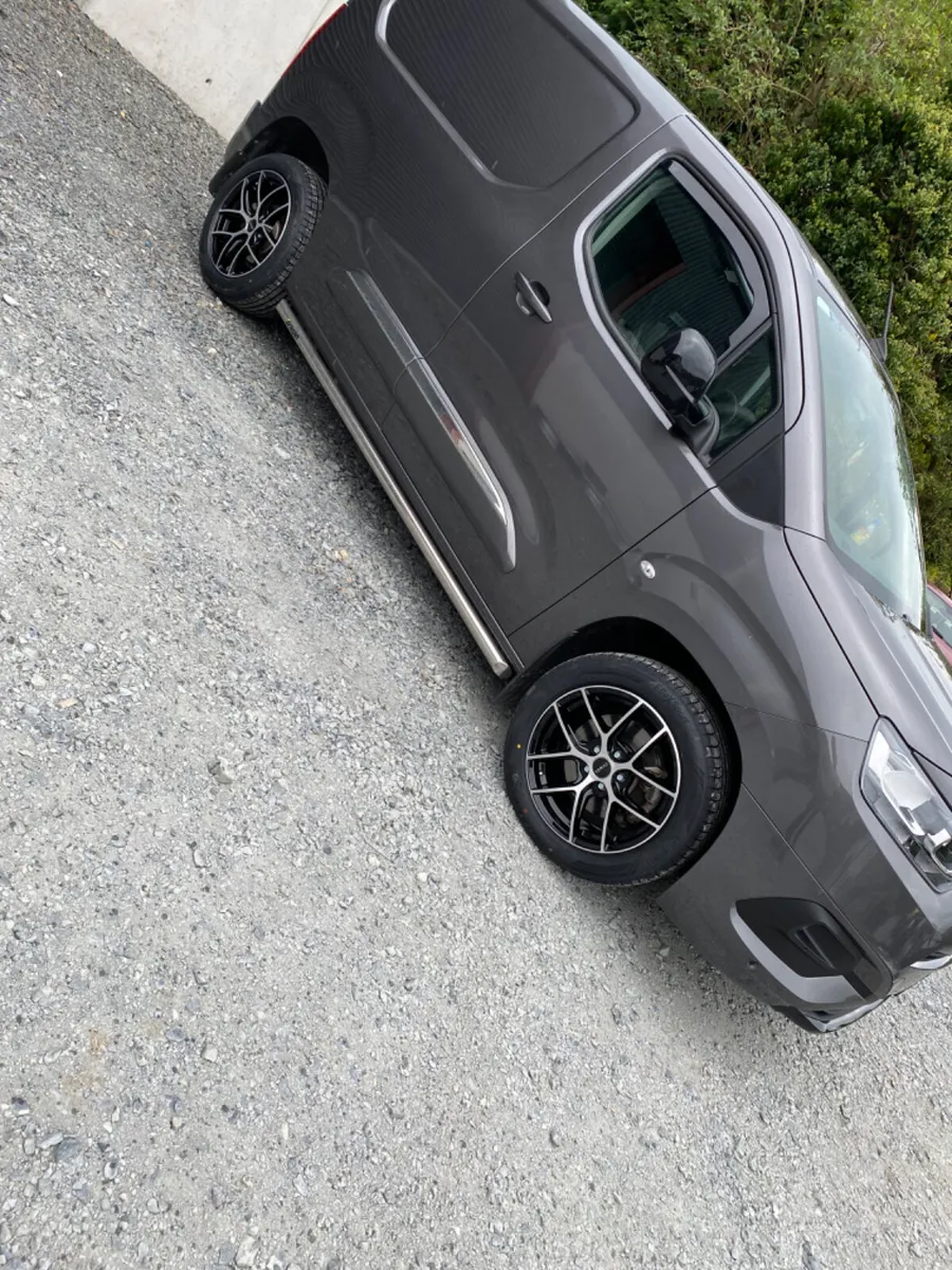 Peugeot partner / Berlingo van alloys - Image 1