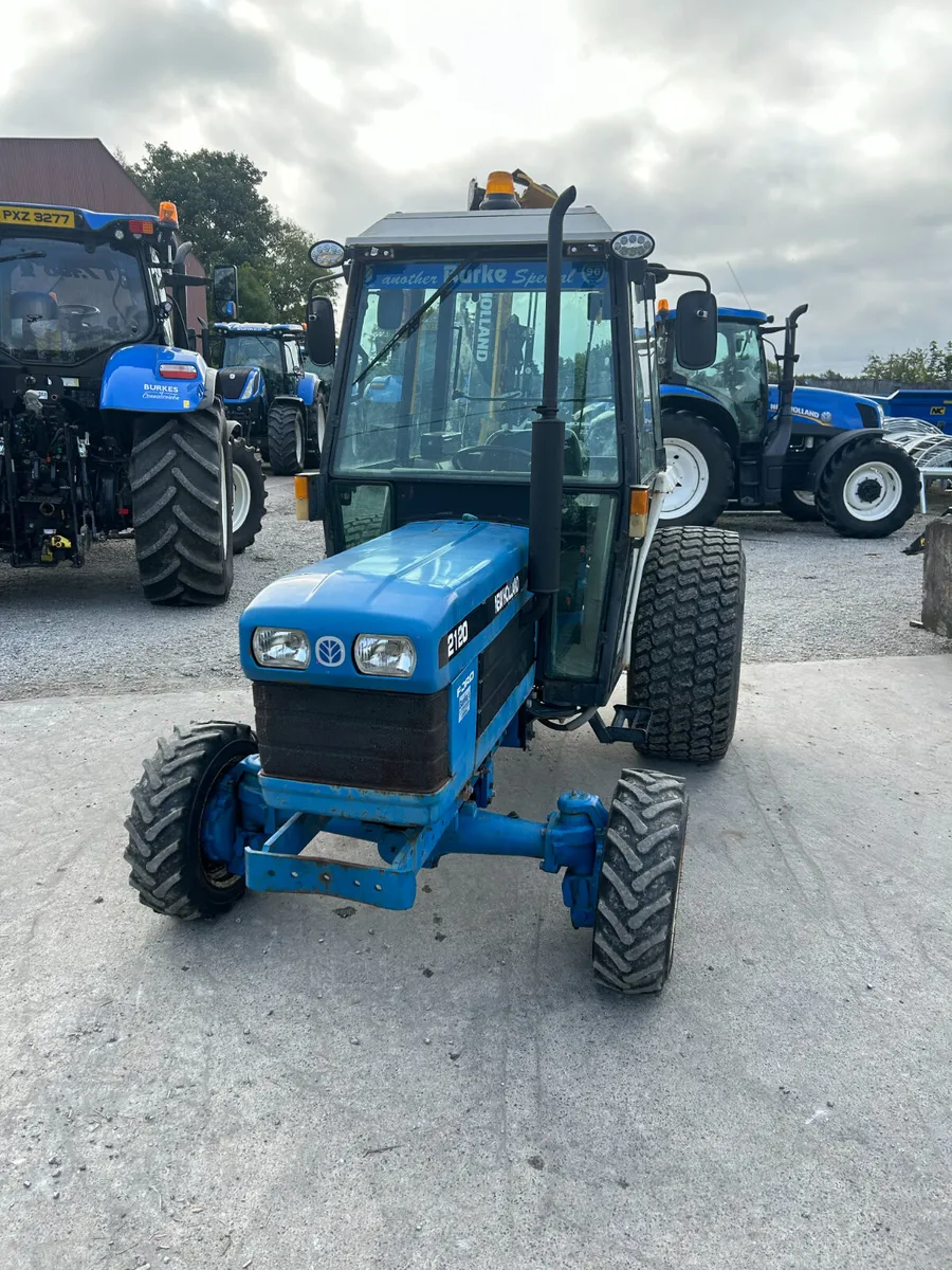 COMPACT TRACTOR FORD 2120 - Image 2