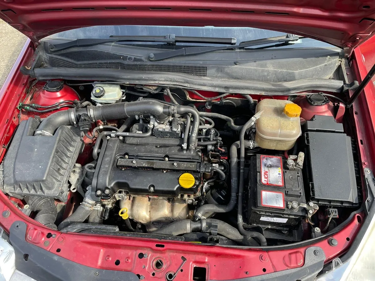 Opel Astra - PARTS - Image 2