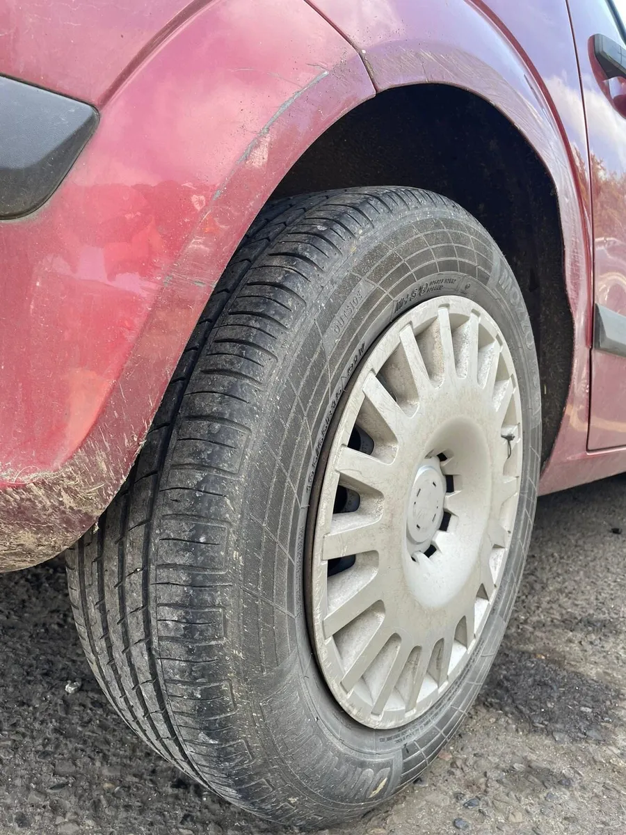 Opel Astra - PARTS - Image 4