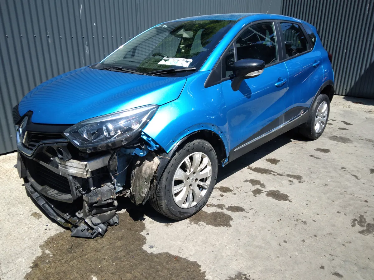2016 Renault Captur 1.5 dci Breaking/Dismantling - Image 1