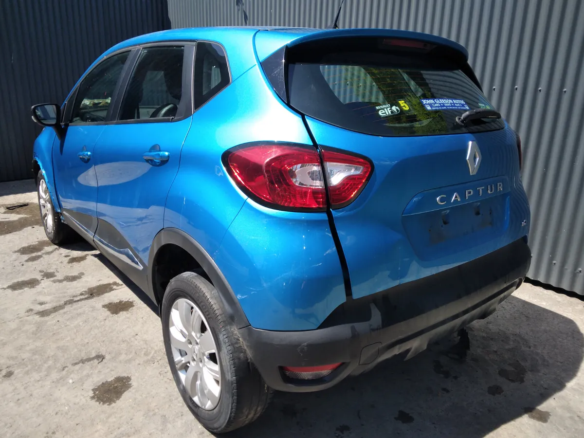 2016 Renault Captur 1.5 dci Breaking/Dismantling - Image 4