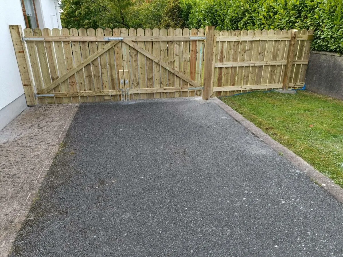 Fairhill gates - Image 1