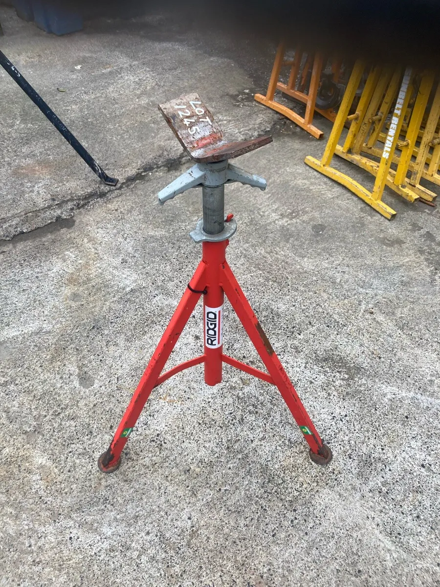 Plumber’s pipe stands - Image 3