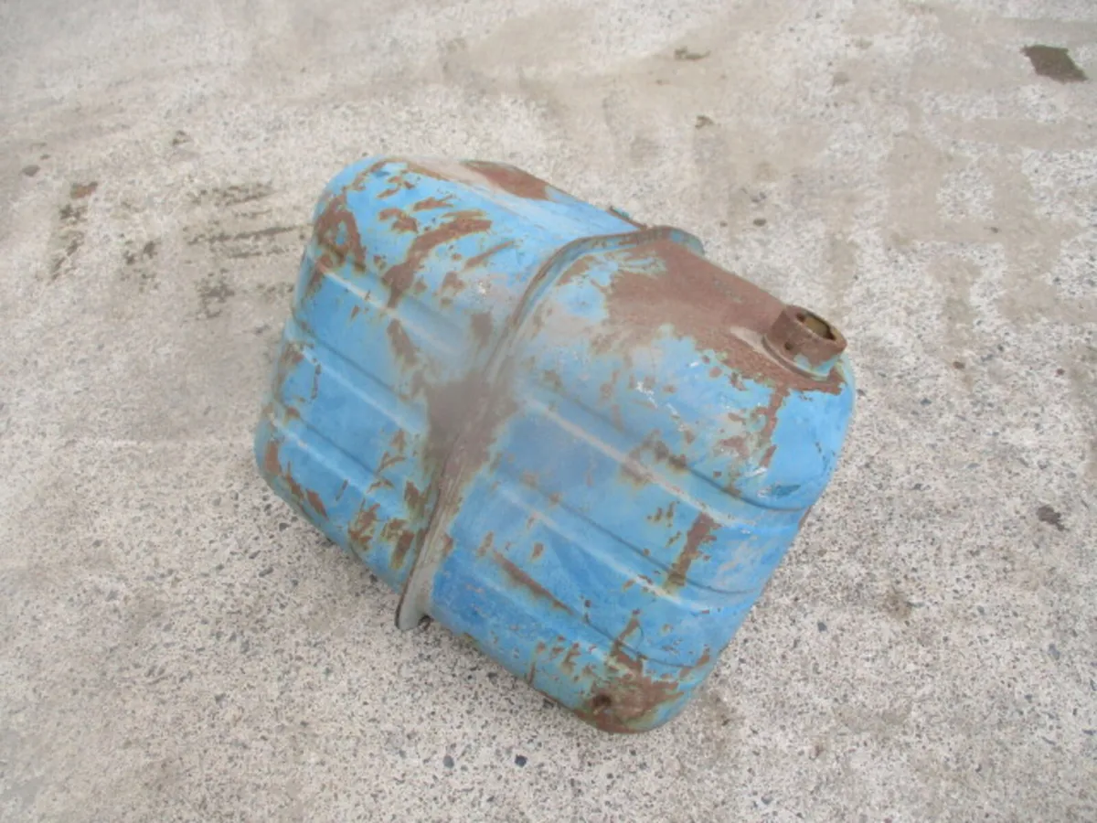 Ford 4000 / 4600 Diesel Tank - Image 3