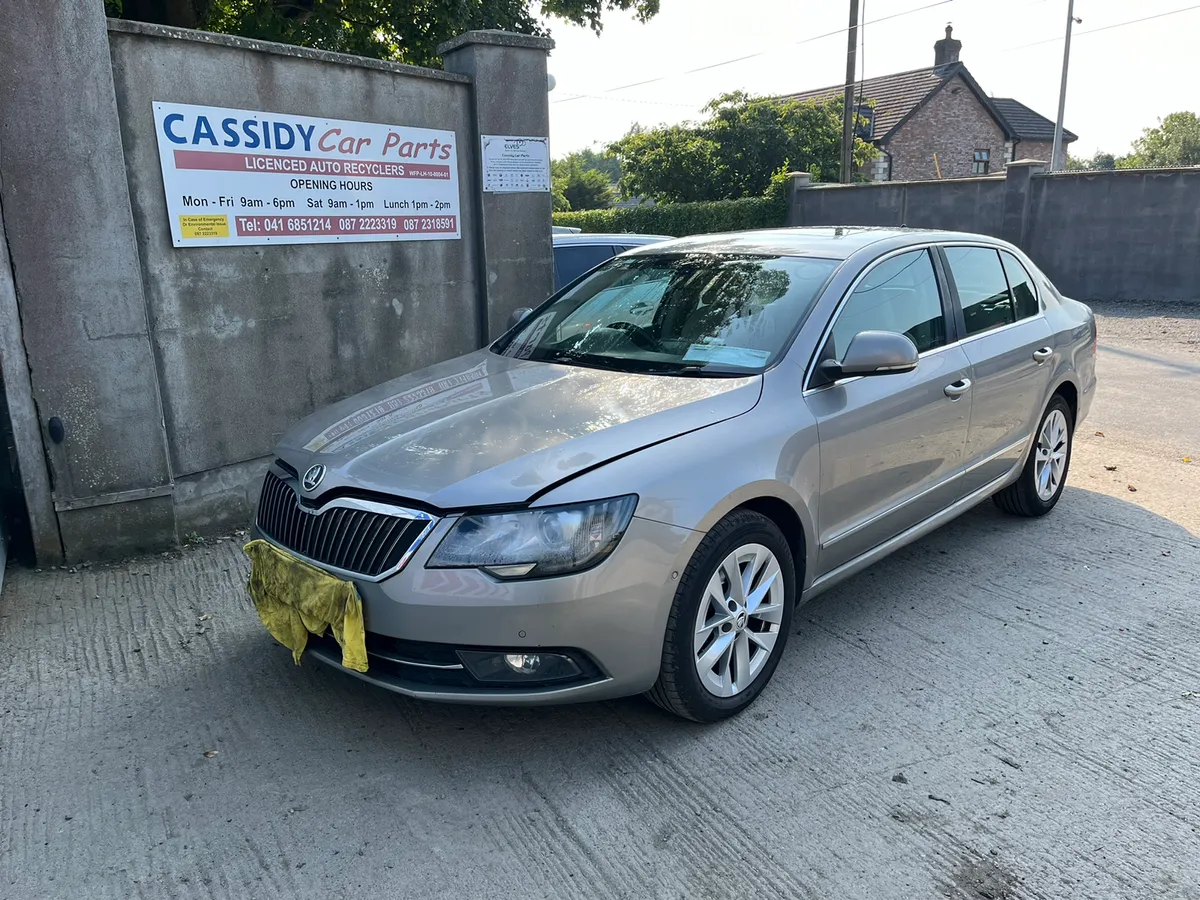 For Parts 2013 Skoda Superb 1.6 diesel - Image 1
