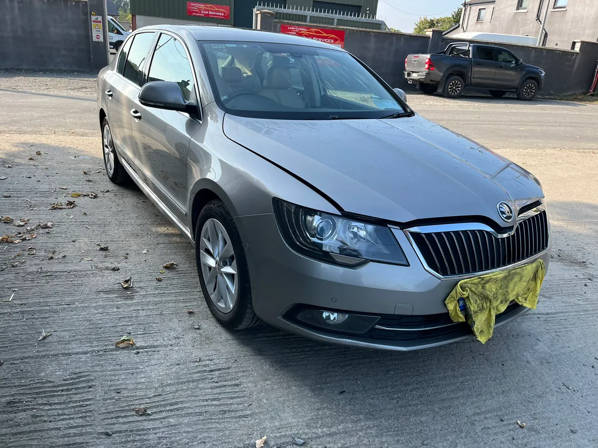 For Parts 2013 Skoda Superb 1.6 diesel - Image 2