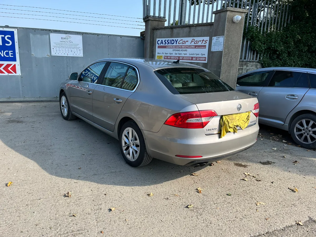 For Parts 2013 Skoda Superb 1.6 diesel - Image 3