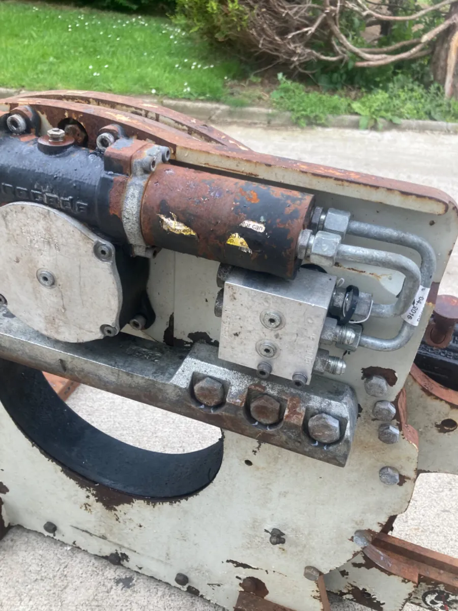 Forklift box rotator - Image 4