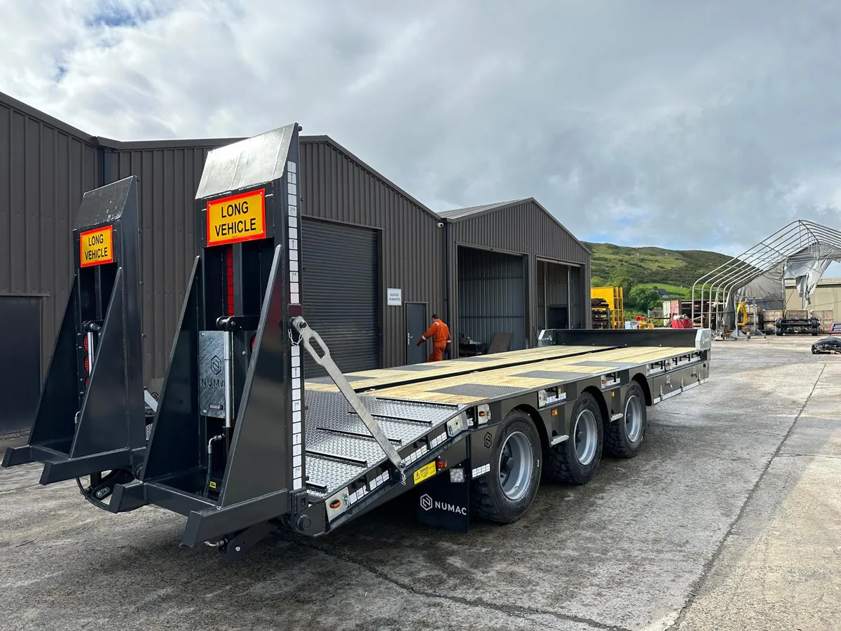 New Numac tri axle lowloader - Image 4