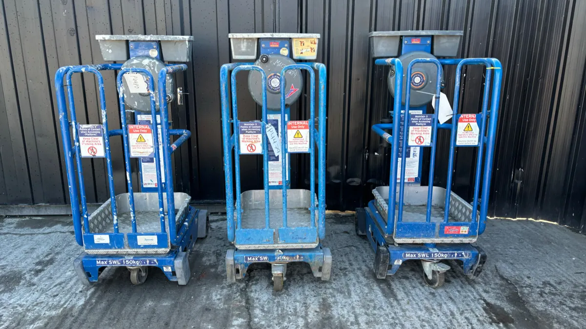 Selection Of Peco Lifts - Image 2