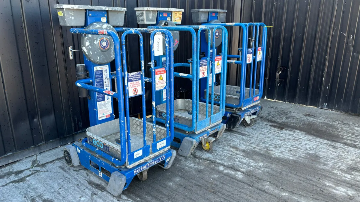 Selection Of Peco Lifts - Image 1