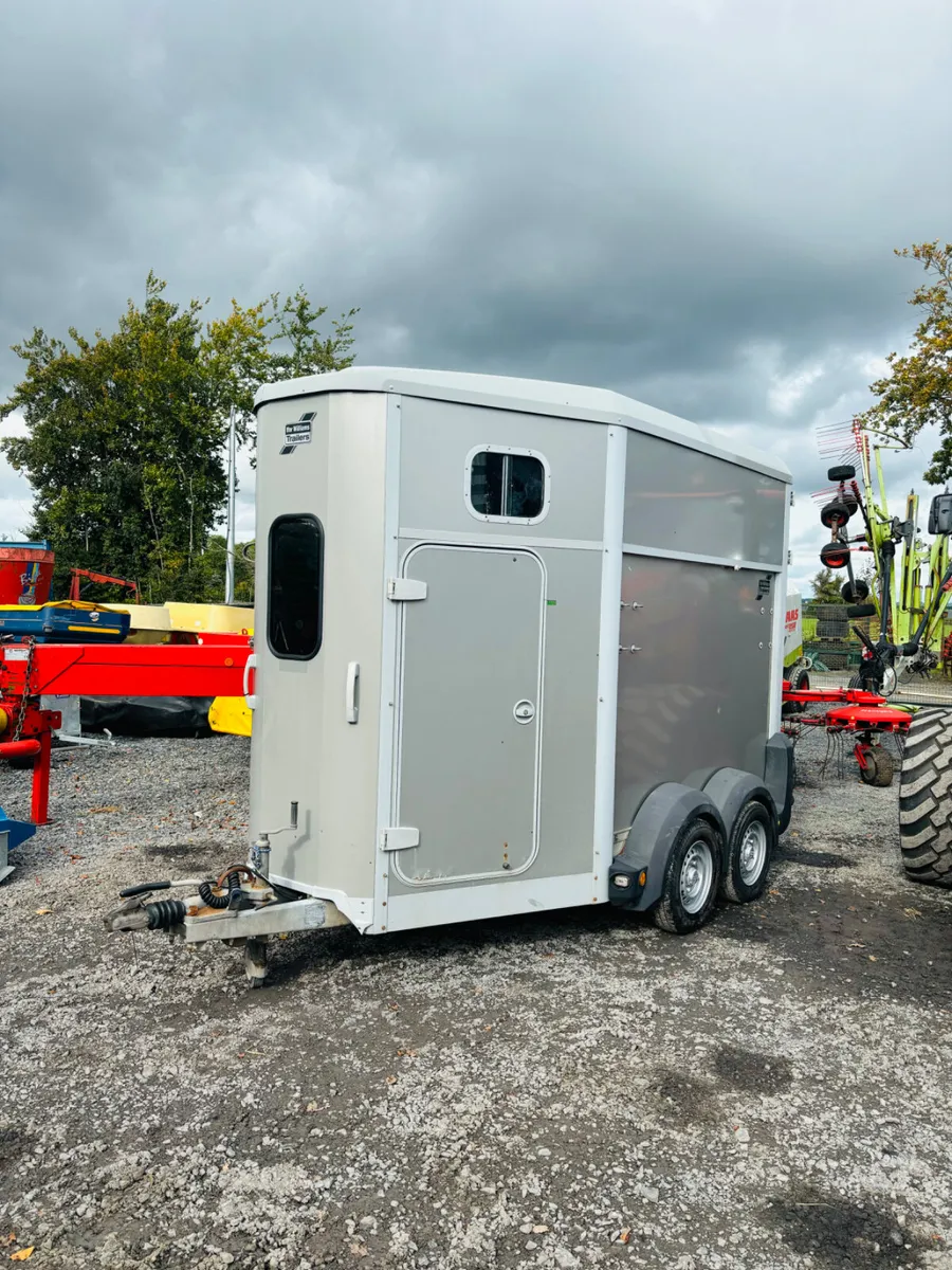 Ifor Williams horsebox - Image 1