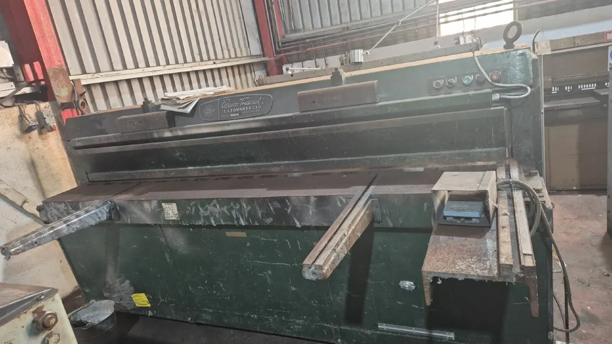 Edwards Guillotine 8ft x 3mm