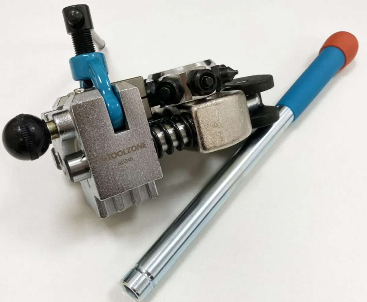 Professional Pipe Flaring Tool AU045 - Image 2