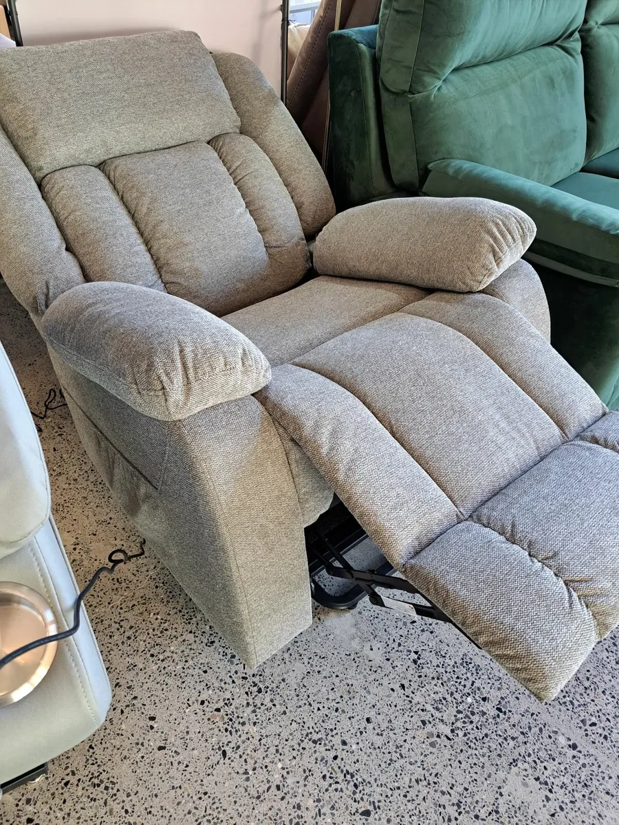 Riser recliner armchair - Image 2