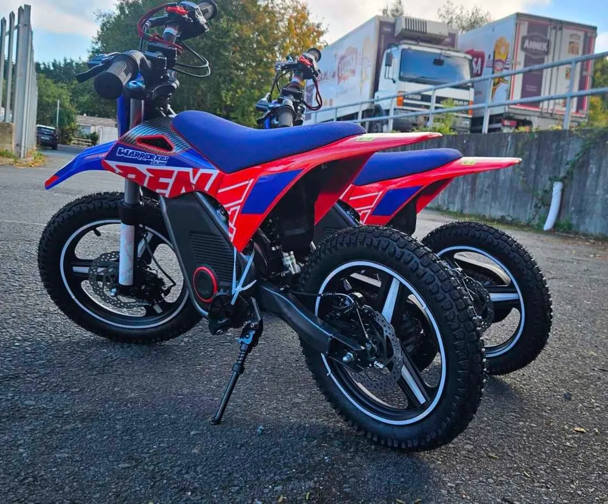 MUCK+FUN RFN Warrior SX500 Kids Electric Dirt Bike - Image 3