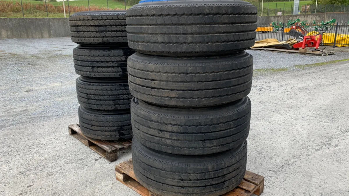 385/65 R22.5 Wheels Complete - Image 2