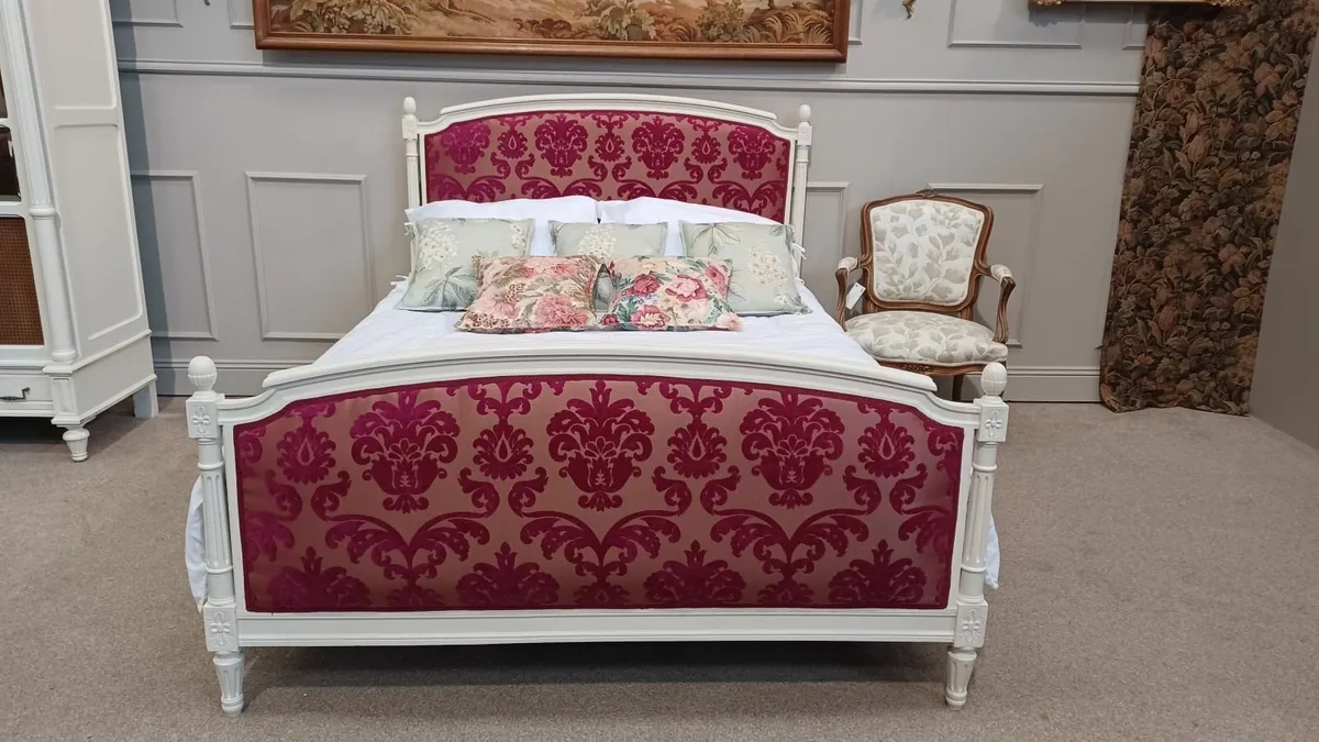 Louis XV Style French shabby chic bed - Image 4