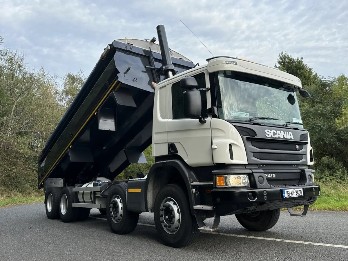 2016 Scania P410 8x4 Tar Spec Tipper. R: 2470 - Image 1