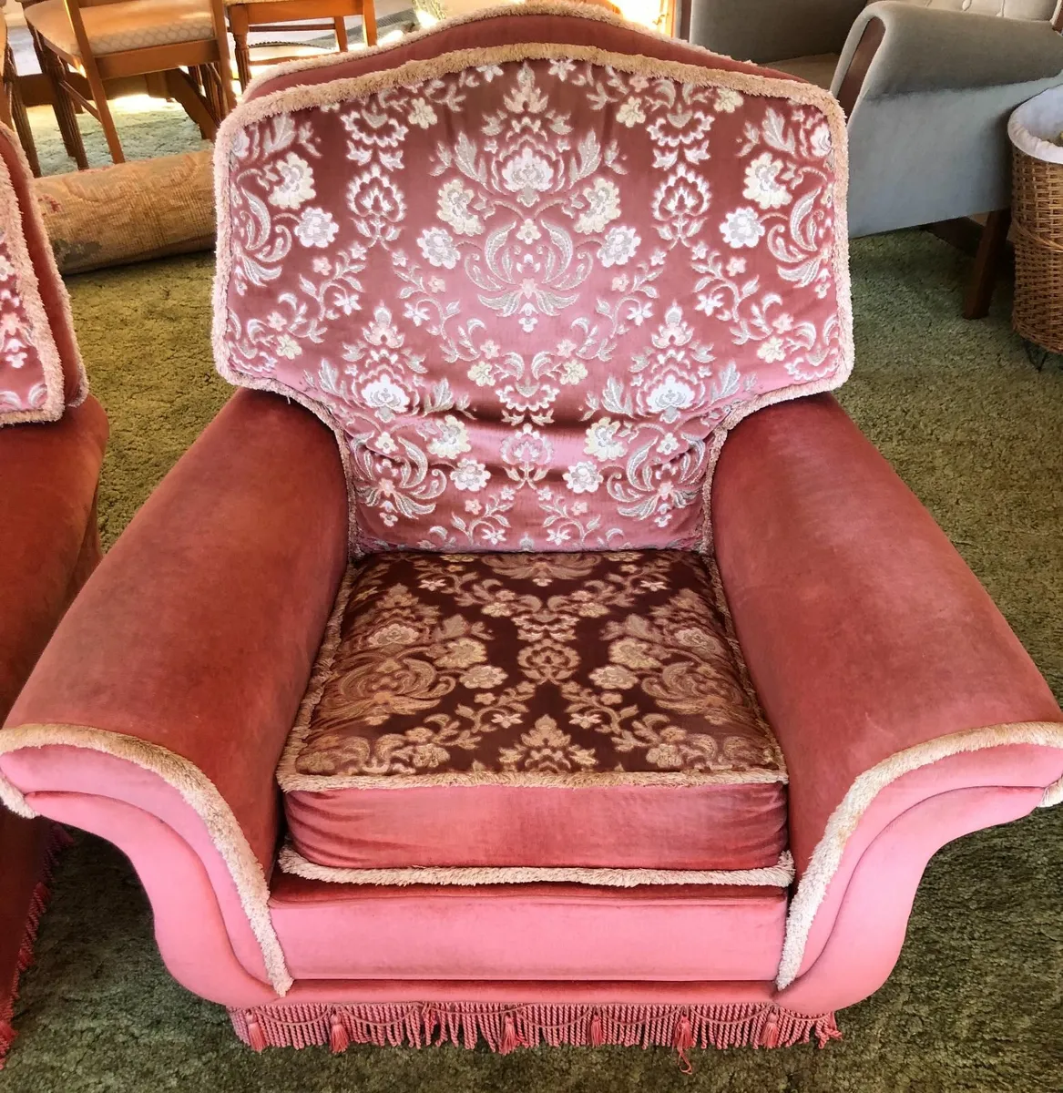 Antique 5 Seater Couch & 2 Single Seaters - Image 1